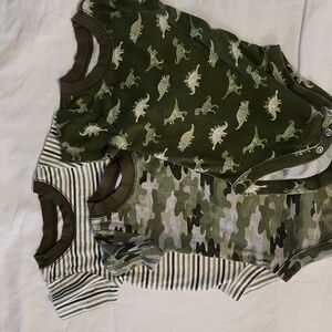 3, set onsies, bundles baby place brand, 9-12 months green tones